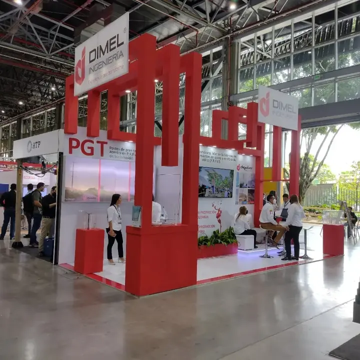 Stand para ferias en rojo con estructura modular
